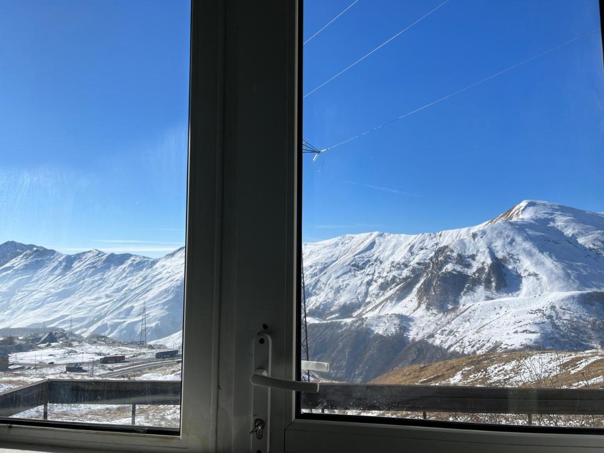 Yeti-Clubcom Hotell Gudauri Eksteriør bilde